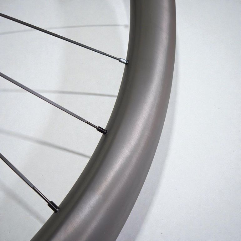 Used Carbonix Carbon Wheels ENTRY 50 for Road Bike | Disc Brake | 1510 g bike — image 10 of 17
