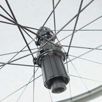Used Carbonix Carbon Wheels ENTRY 50 for Road Bike | Disc Brake | 1510 g bike — image 7 of 17