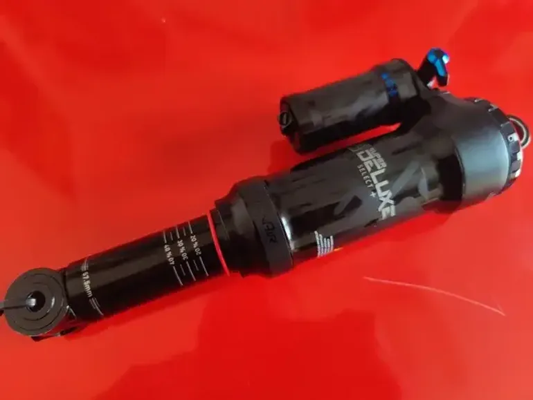 ROCKSHOX Accessorio Molla Super Deluxe 134mmx(47.5-55) 450 lb Nero