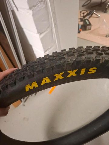 Used Maxxis Minion DHF 29x2, 5 EXO bike — image 2 of 4