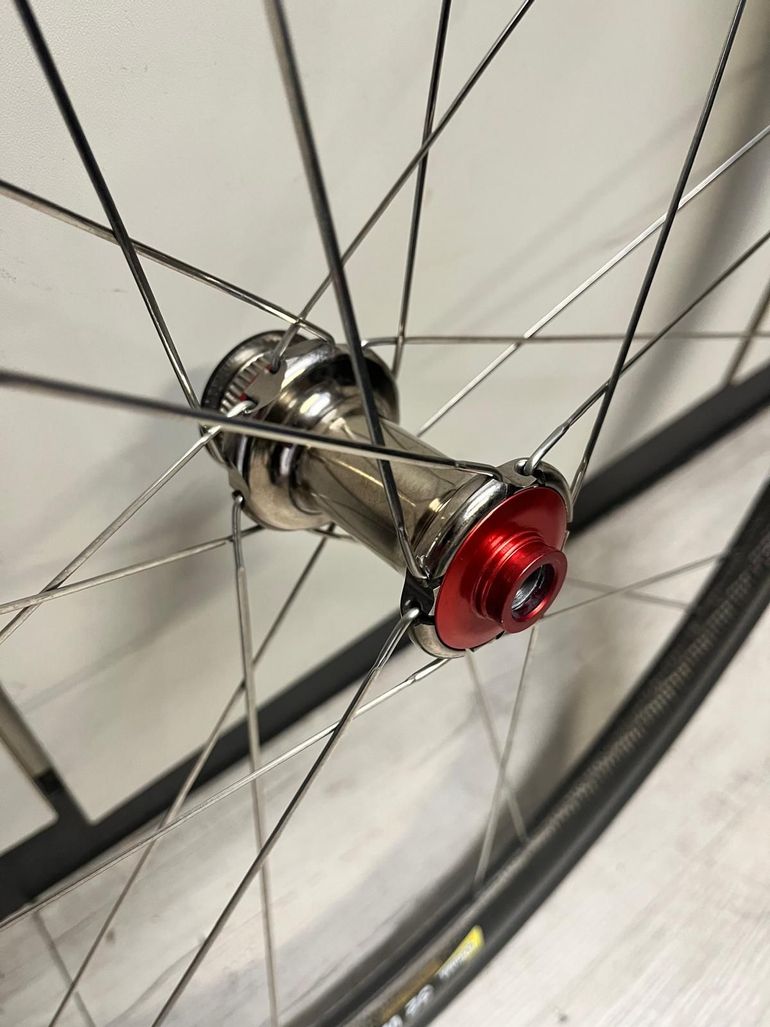 Used Corima 32WS Disc Carbon Wheelset bike — image 4 of 6
