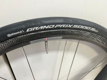 Used Corima 32WS Disc Carbon Wheelset bike — image 5 of 6