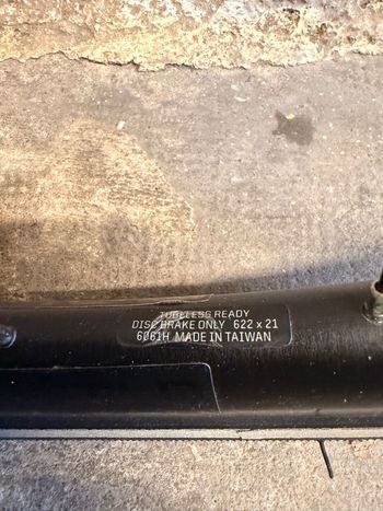Used Bontrager AFFINITY TLR bike — image 5 of 6