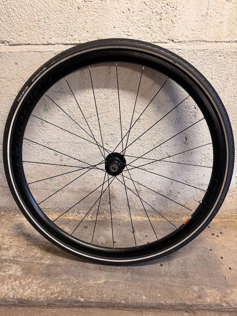 Used Bontrager AFFINITY TLR bike — image 2 of 6