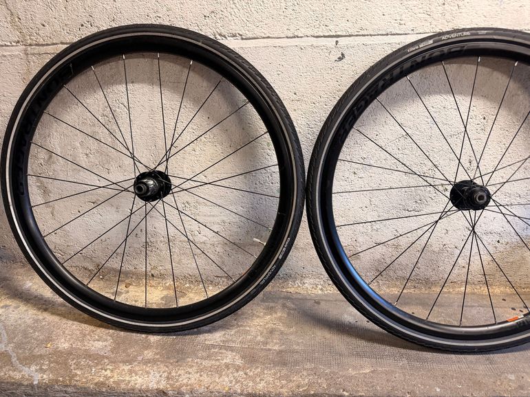 Used Bontrager AFFINITY TLR bike — image 1 of 6