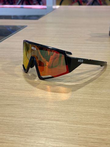 Tweedehands Koo Spectro Black Red Sunglasses Cycling Accessories