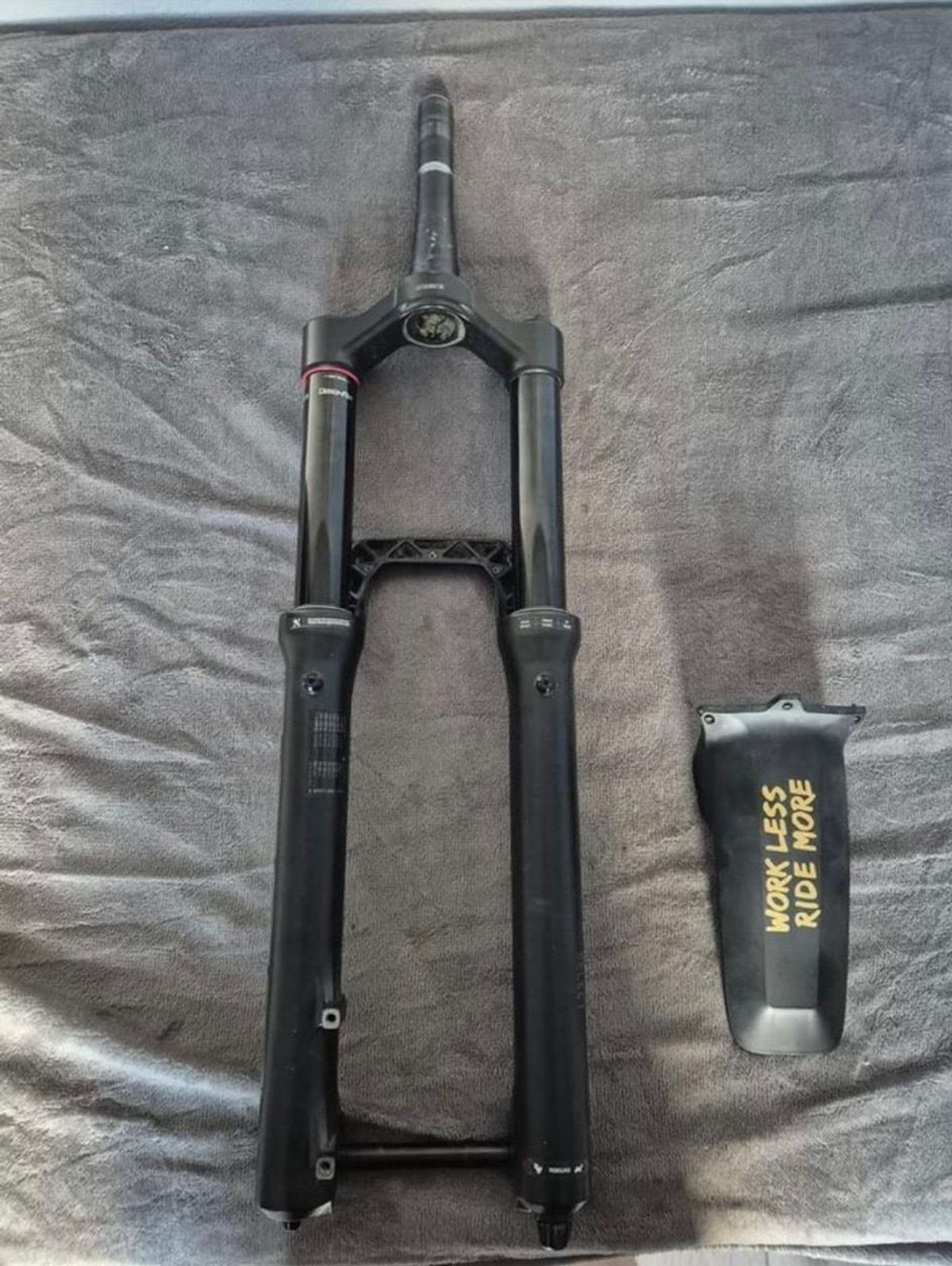 2025 RockShox Zeb Select Suspension Fork