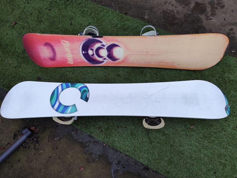 Used Burton Snowboards Lot de 2 bike — image 4 of 12