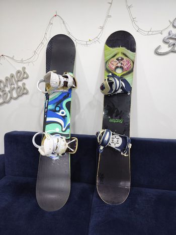 Used Burton Snowboards Lot de 2 bike — image 1 of 12