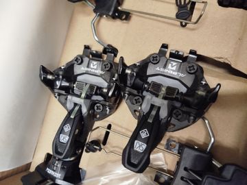 Used 2025 Attacchi Skialp Touringskis alpinist 10 bike — image 3 of 4