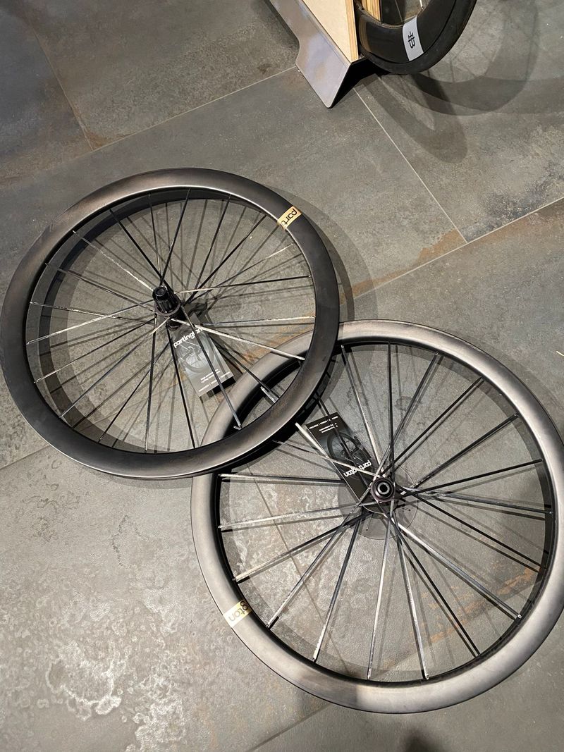 Gebrauchtes 2025 MKII 39/44 Gold CeramicSpeed Wheels