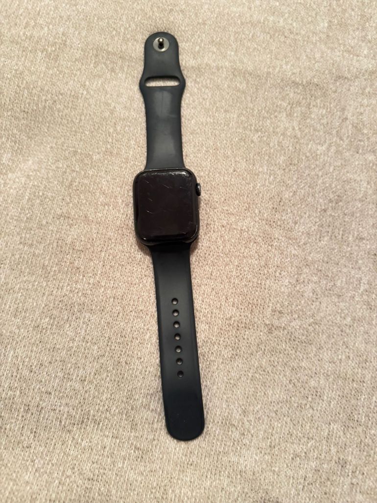 Used 2023 Apple Watch Series 8 bike — image 1 of 6