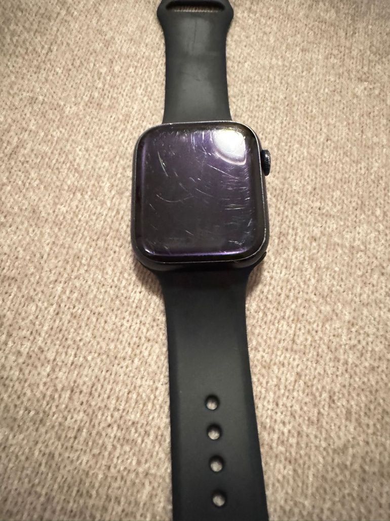 Used 2023 Apple Watch Series 8 bike — image 2 of 6