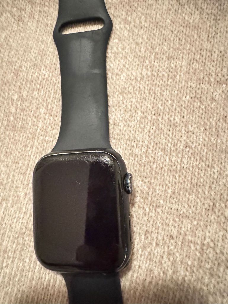 Used 2023 Apple Watch Series 8 bike — image 6 of 6