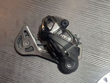 Used Shimano XTR Di2 RD-M9250 12-speed bike — image 3 of 5