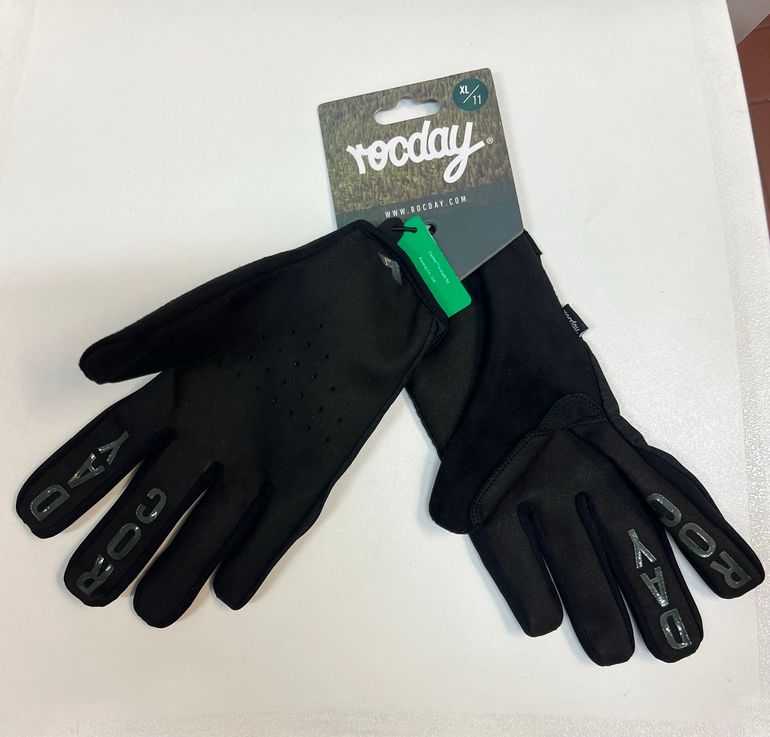 Used Rocday Gloves bike — image 5 of 6