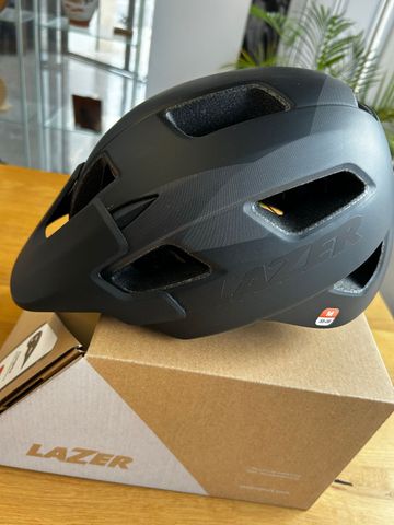 2024 Lazer Chiru MTB Helmet bike d'occasion — image 3 sur 6