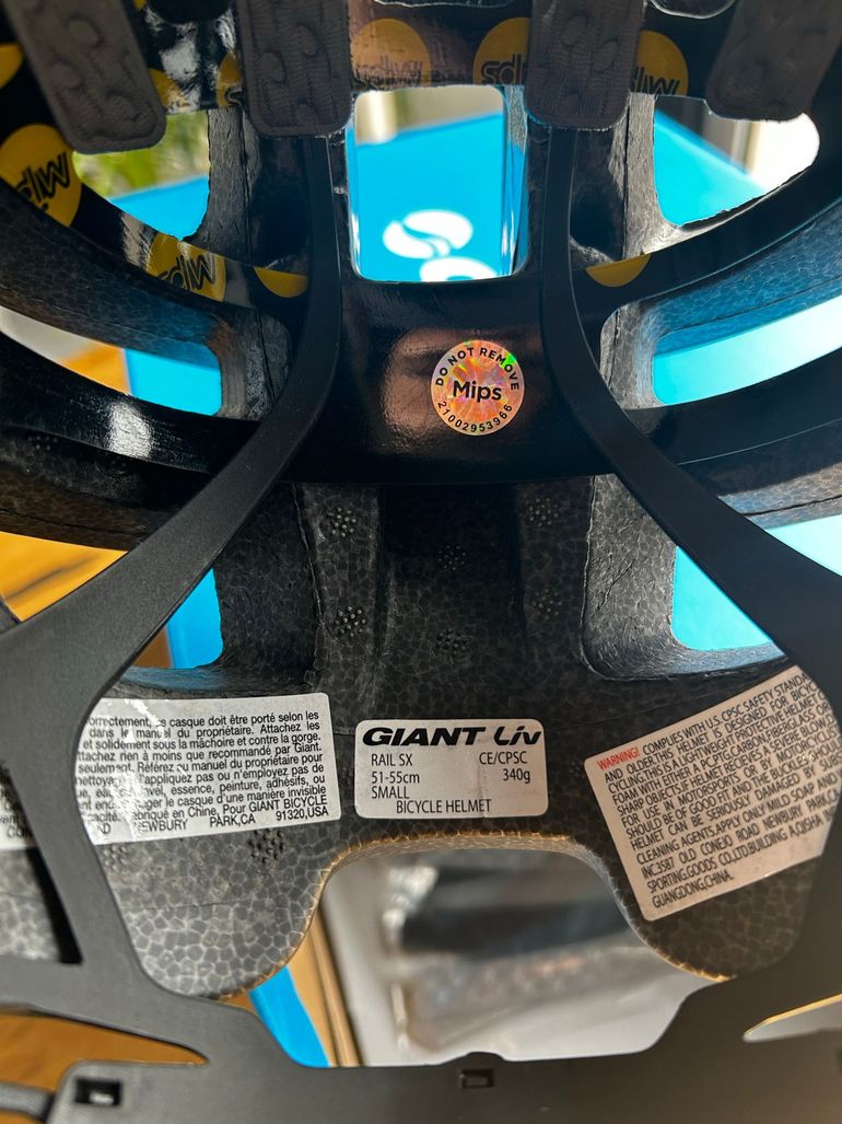 Used 2024 Giant Rail SX MIPS Helmet bike — image 4 of 5