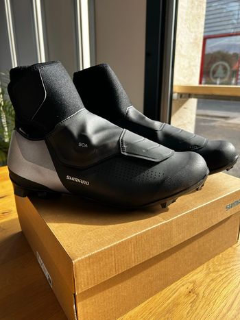 Used 2024 Shimano MW702 Size 44 bike — image 1 of 8