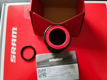 Brugt 2025 SRAM DUB BB30 73-A ROAD CERAMIC bike — billede 3 af 6