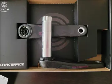 Used Race Face Next R Crankset 175mm Purple 2022 bike — image 4 of 5