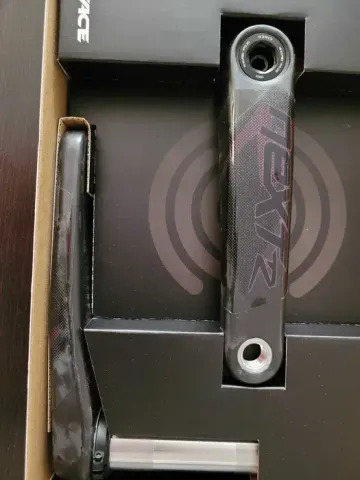 Used Race Face Next R Crankset 175mm Purple 2022 bike — image 2 of 5