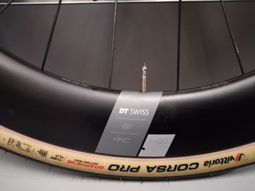 Dt Swiss 1400 Wheelset 2025 bike usato — immagine 2 di 3