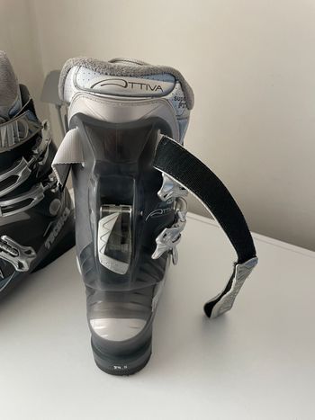 Used 2021 Tecnica Attiva Modo 8 Women's Ski Boots bike — image 2 of 3