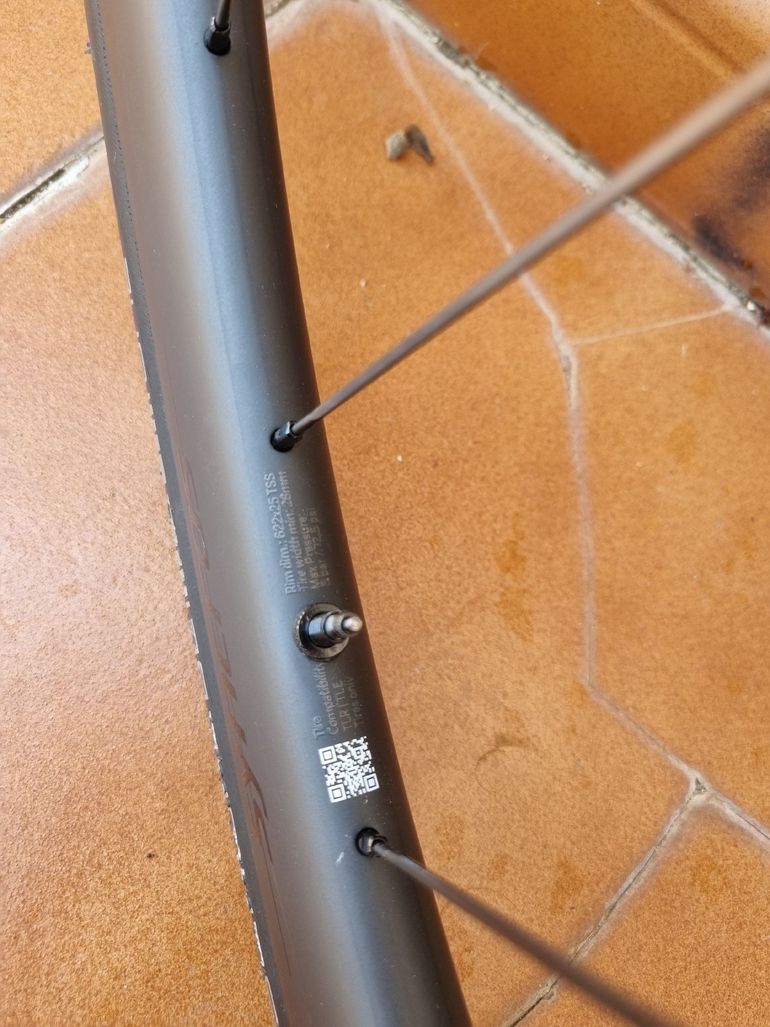 Used 2025 Syncros Capital 1.0 40 Wheelset bike — image 5 of 8
