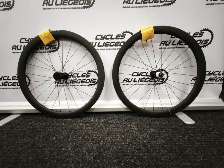 Used Shimano WH-RS710 2025 bike — image 1 of 3