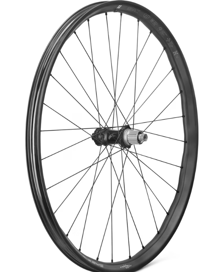 Used Fulcrum Metal Carbon 29" Boost Wheelset bike — image 2 of 5