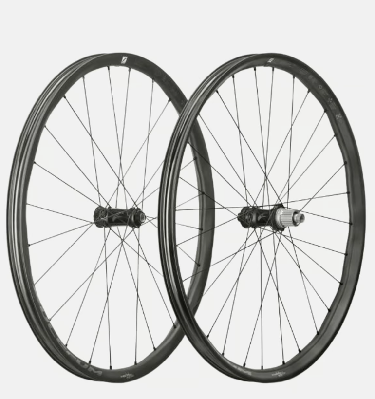 Used Fulcrum Metal Carbon 29" Boost Wheelset bike — image 1 of 5