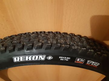 Used 2025 Maxxis Rekon+ 29x2.80 bike — image 2 of 4