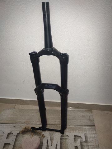 Used 2021 RockShox silver TK 160mm boost bike — image 2 of 8