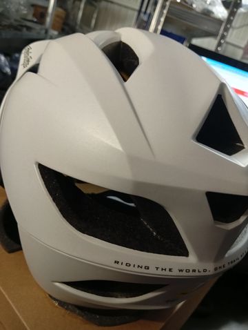 Used Troy Lee Designs Casco Enduro MTB Flowline Orbit MIPS Bianco XL/XXL bike — image 6 of 15
