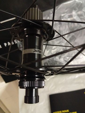 Used Mavic Ruota Post MTB & E-bike 29 Boost 12x148 Microspline bike — image 7 of 9
