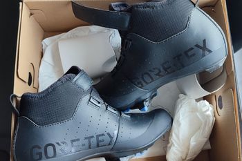 Used 2025 Fizik Artica GTX Road Cycling Shoes bike — image 2 of 6