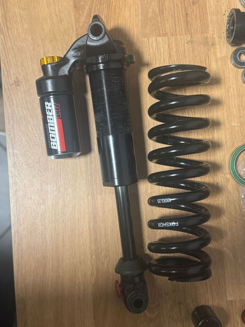 Tweedehands 2021 Marzocchi Bomber CR Rear Shock Rear Suspension