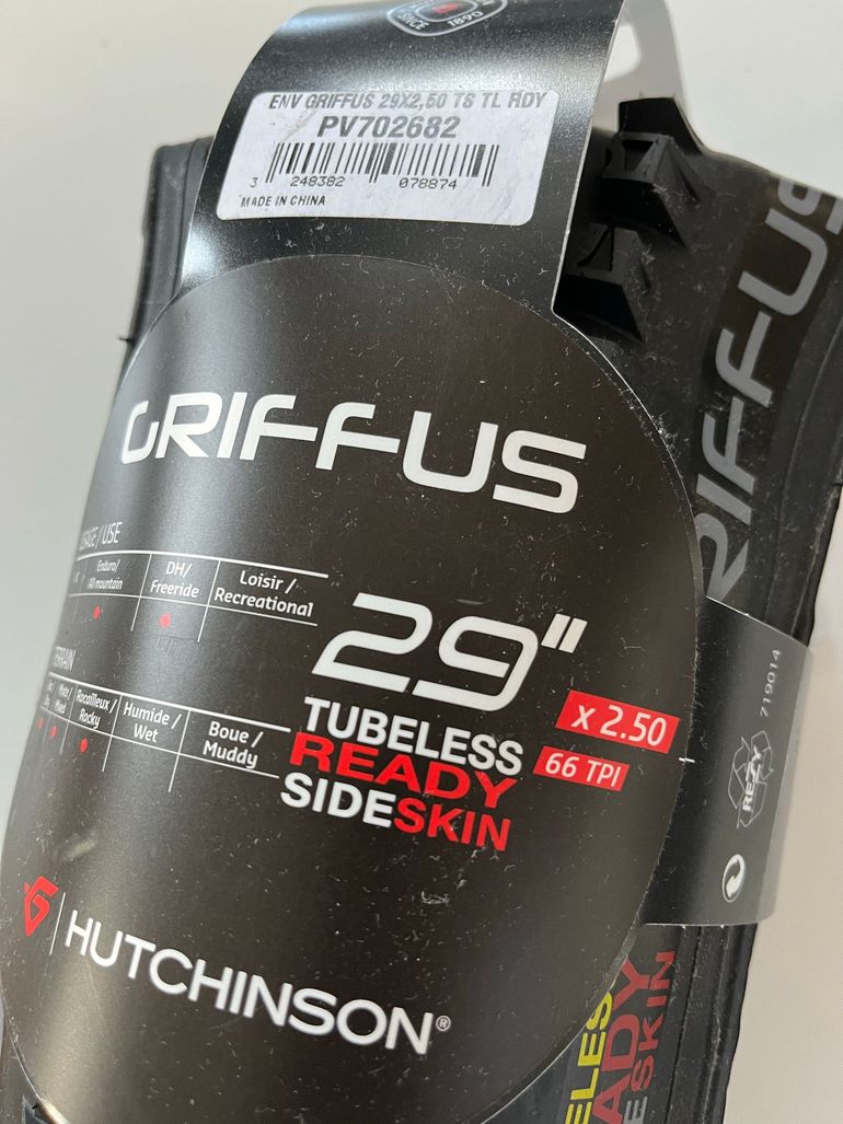 Used Hutchinson Griffus 2.5 MTB Tire bike — image 3 of 3