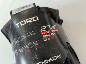 Used Hutchinson Toro MTB Tire bike — image 2 of 2