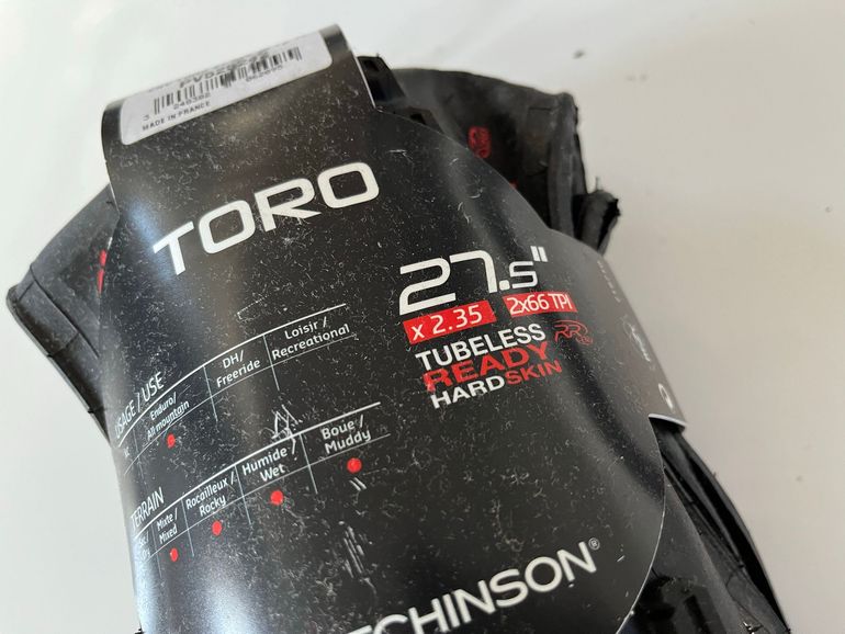 Used Hutchinson Toro MTB Tire bike — image 2 of 2