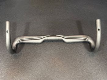 Used Cervelo HB13 Carbon Handlebar 440mm bike — image 3 of 4