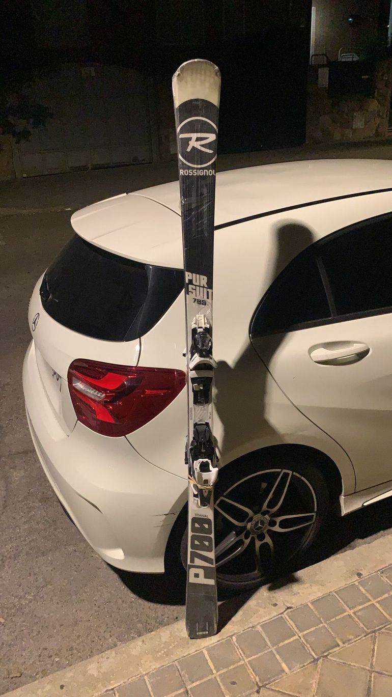 Used 2021 Rossignol Pursuit 700 Ti Skis bike — image 1 of 2