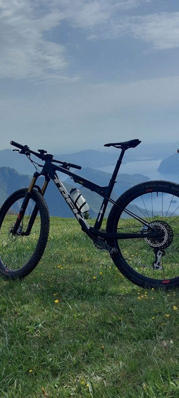 Used Bikeyoke Bike Yoke Divine SL Dropper Seatpost bike — image 2 of 2