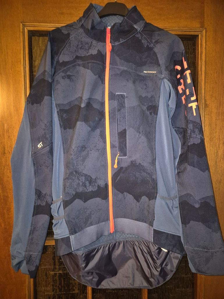 Used Rockrider ST 500 Giacca invernale MTB uomo blu bike — image 4 of 5