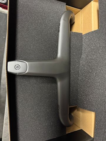 Použité 2025 EXS Aerover Integrated Handlebar bike — obrázek 3 z 3