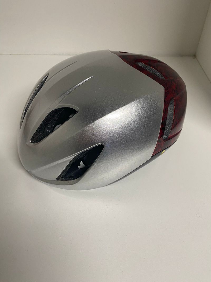 Used 2023 Giro Vanquish MIPS Helmet Cycling Accessories