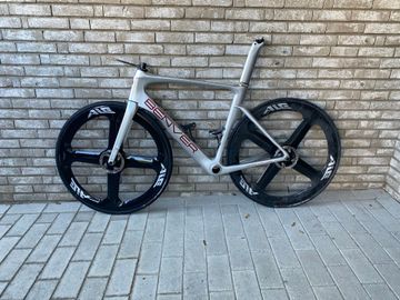 Used 2025 AIE Carbon 4 Spaak Wielset bike — image 3 of 4