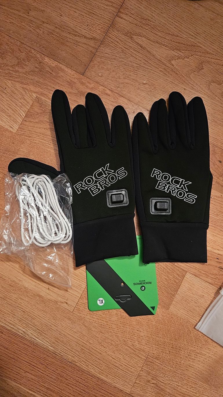 Used Rockbros Guantes calefactables 2026 bike — image 1 of 2