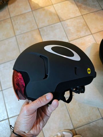 Gebrauchtes 2020 Oakley ARO7 ROAD Crono Helmet bike — Bild 2 von 13